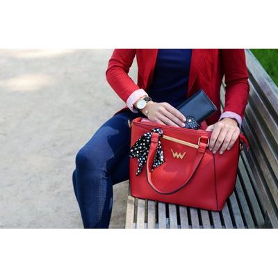 5 pomysłów na czerwoną torebkę