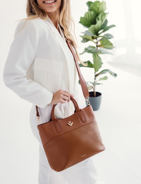 Christel Divide Brown