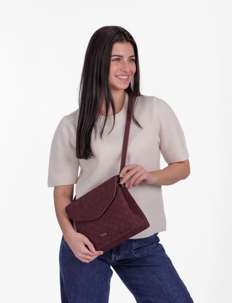 Byrsa Intrecciato Wine Red