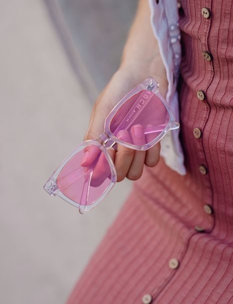 Maveny V Transparent