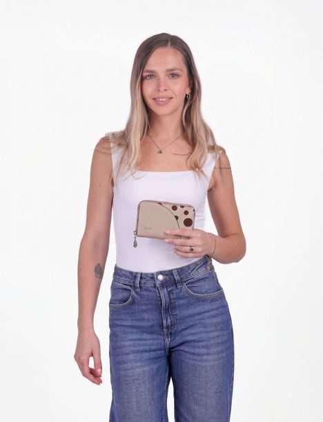 Corine Beige