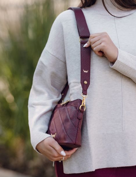 Fossy Belle Wine Red