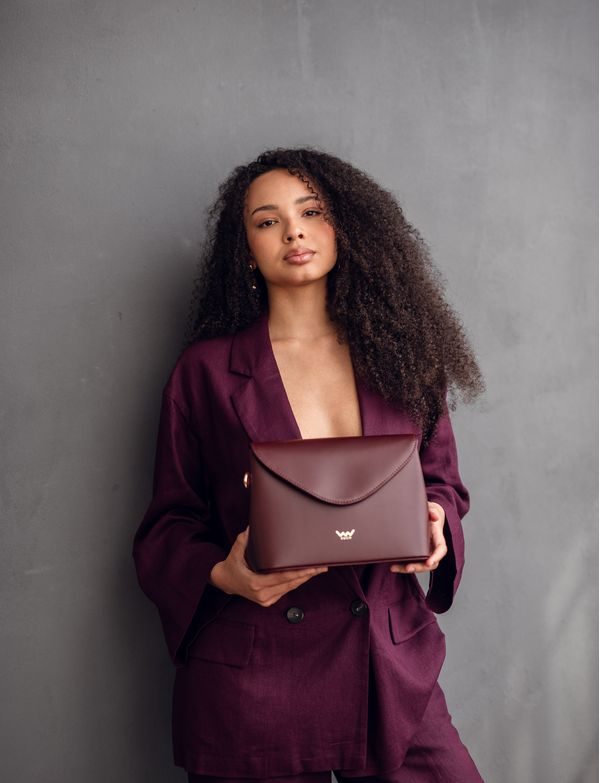 Byrsa Grace Wine Red