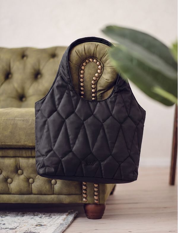 Eileen Airy Black