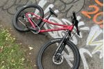 Dětské kolo Rascal Wild 26" červená 2025