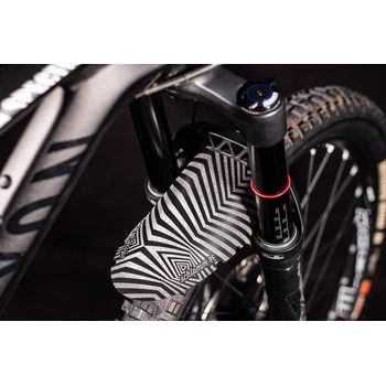 Blatník Riesel Schlamm:PE Dazzle - reflexní