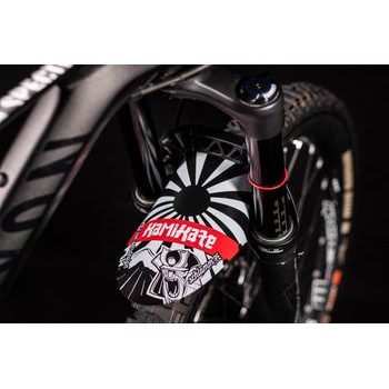 Blatník Riesel Schlamm:PE Kamikaze