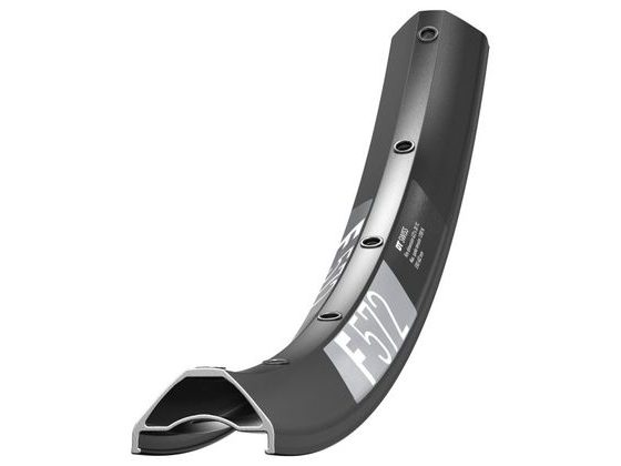 RÁFEK DT SWISS  F 572