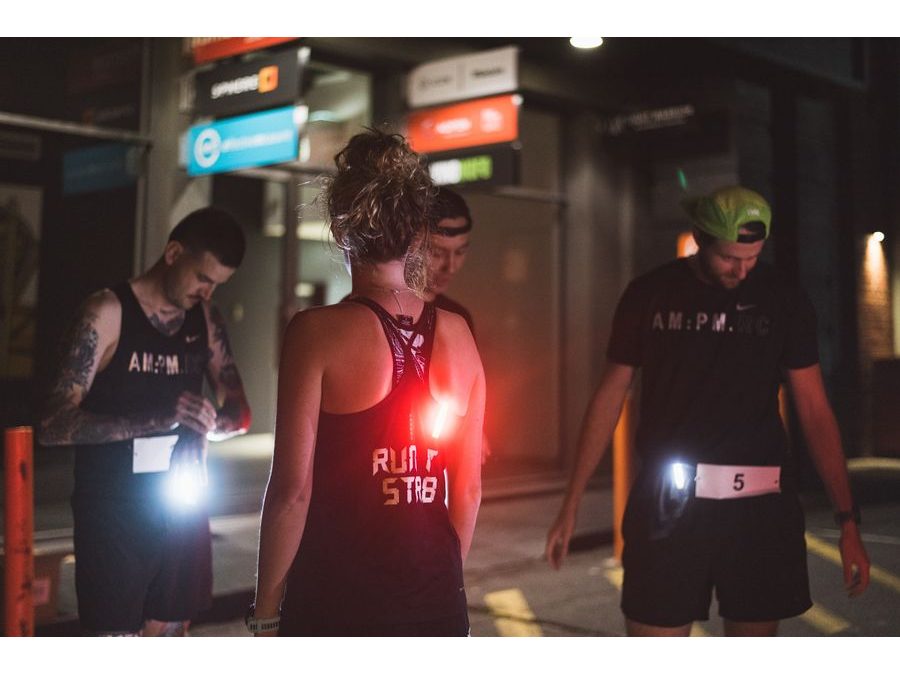 PLUS Free - běžecká blikačka