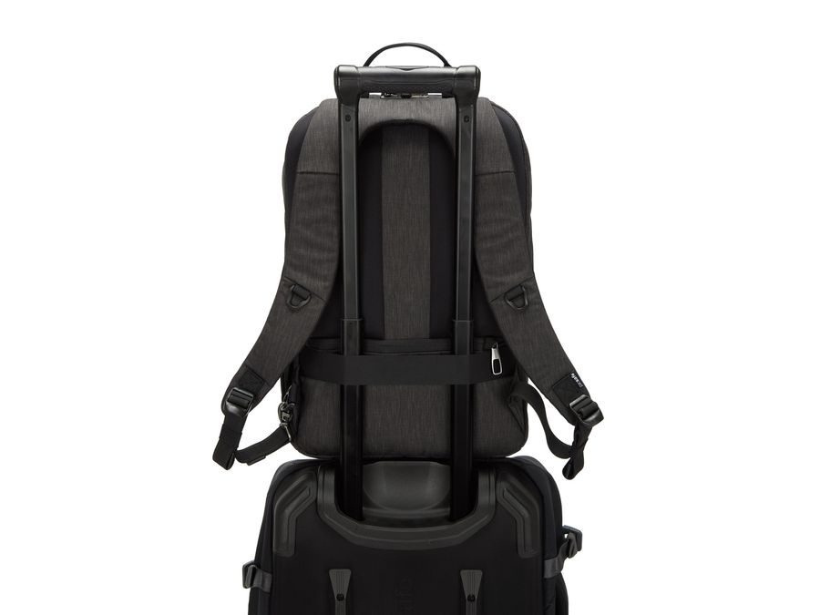 Batoh PACSAFE METROSAFE X 20L BACKPACK black