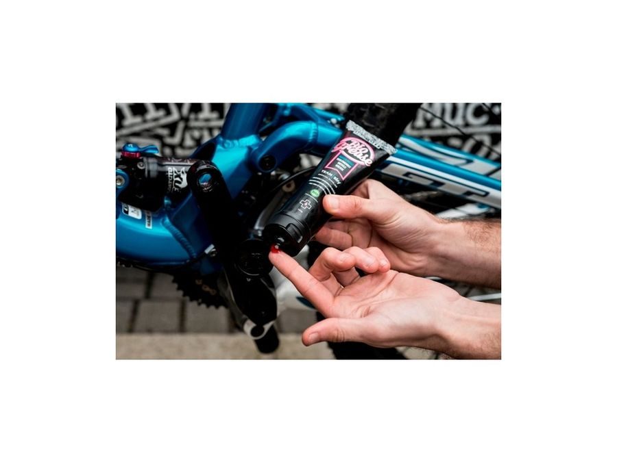 MUC-OFF BIO GREASE - Tuhé mazivo (vazelína)