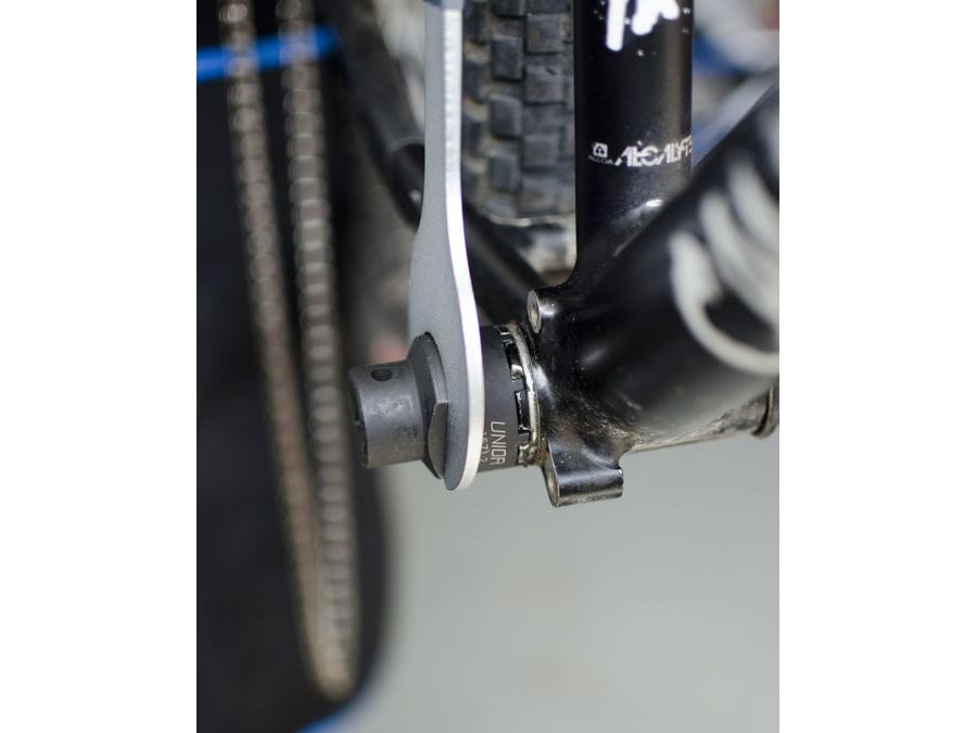 Stahovák UNIOR misek SH XTR BB-950, 8 zubů, 4hran