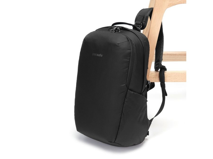 Batoh PACSAFE VIBE 25L BACKPACK jet black