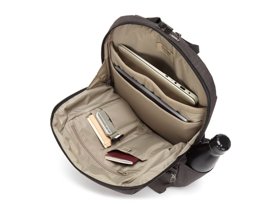 Batoh PACSAFE METROSAFE X 20L BACKPACK black