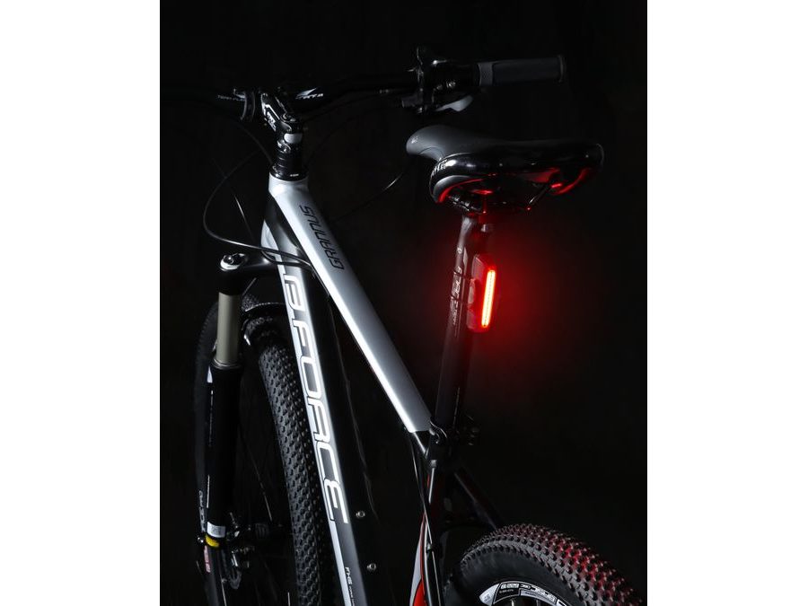 Blikačka zadní FORCE COB 29LM, 16x LED, USB