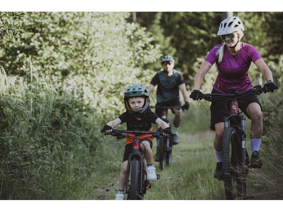 Letní dlouhoprsté rukavice FORCE MTB CRAG, černé