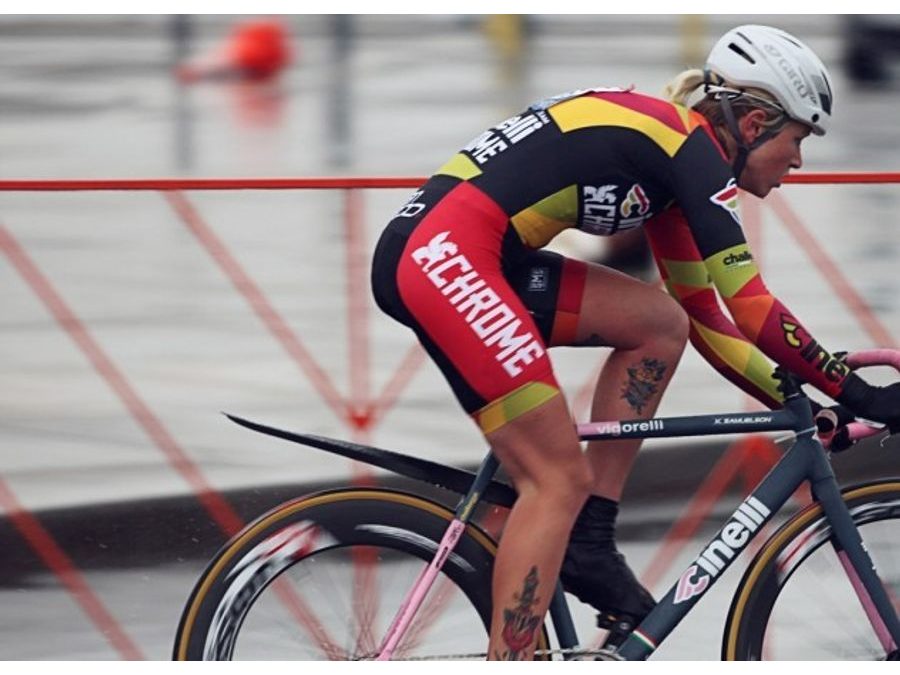 Blatník Fendor-Bendor Much Red