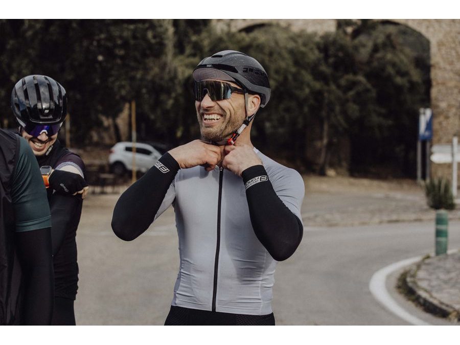 Návleky na ruce FORCE RACE, lepené, černé