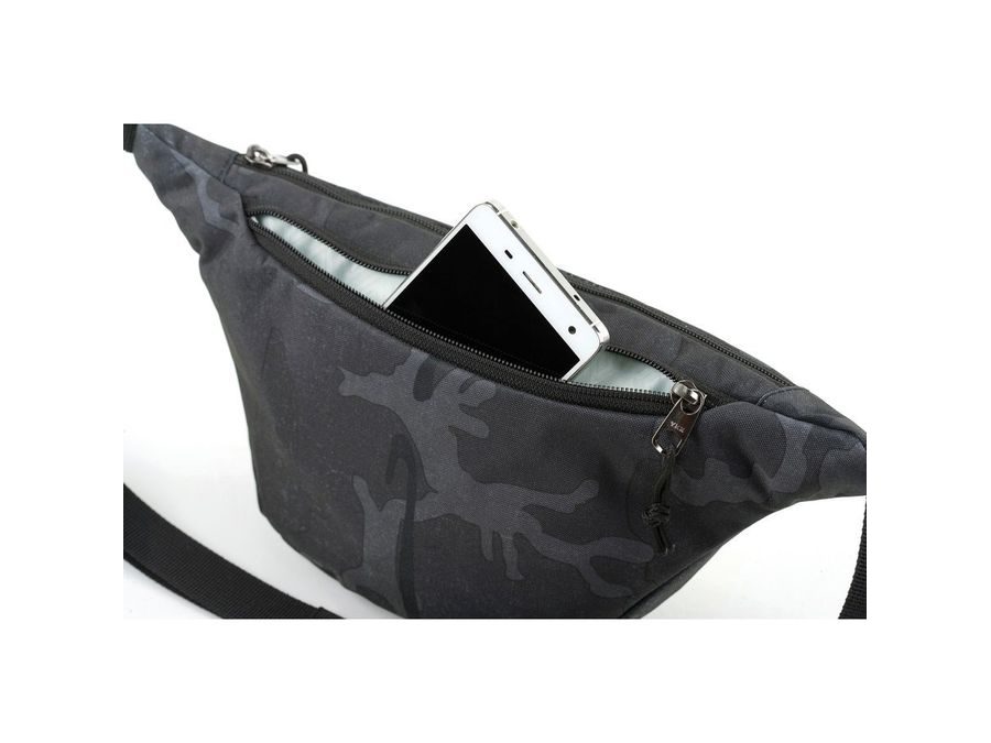 Ledvinka PACSAFE HIP BAG forged camo