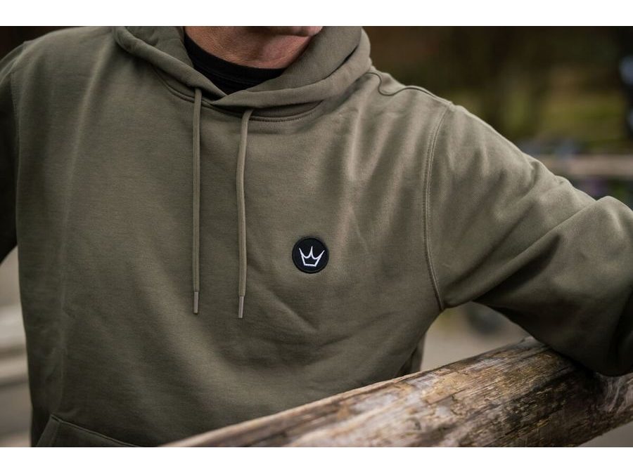 Mikina PEATY'S PUBWEAR MIKINA S KAPUCÍ EMBROIDERED CROWN KHAKI
