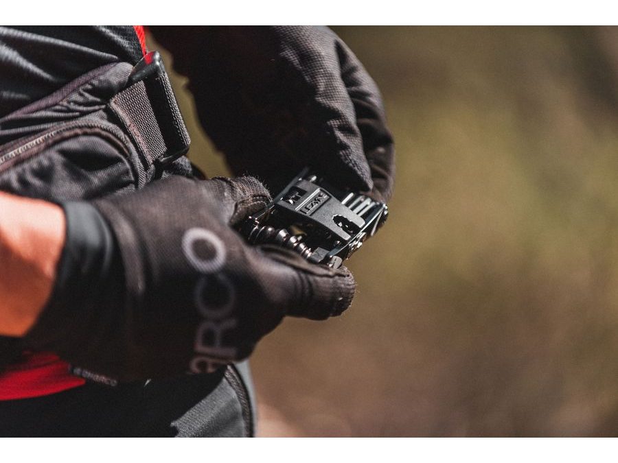 Multiklíč LEZYNE MULTI-TOOL RAP II - 25 Co2 BLACK