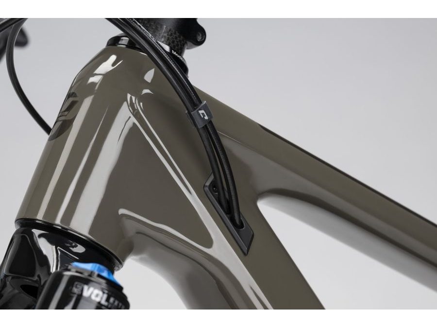 Celoodpružené kolo GHOST Riot AM CF 160/140 Full Party Grey/Brown