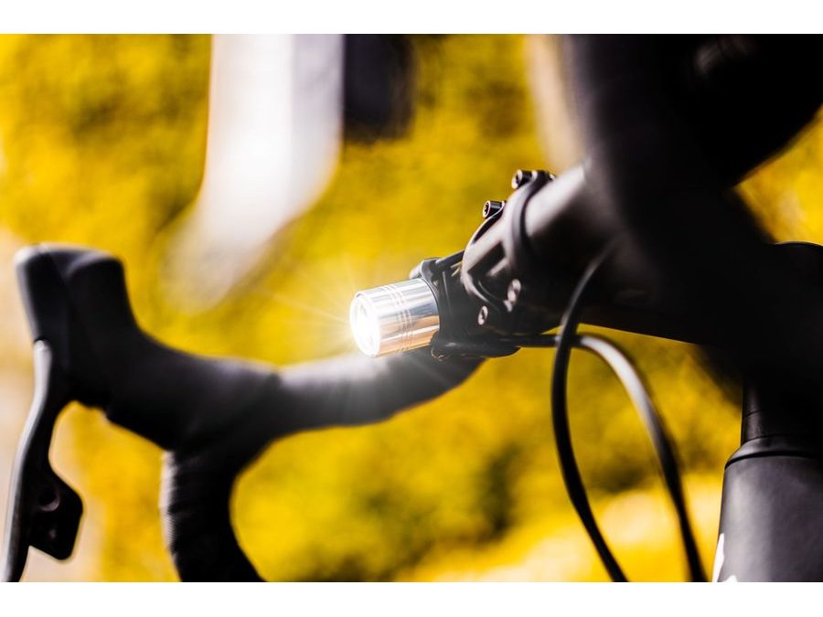 Přední světlo LEZYNE LIGHT FRONT FEMTO DRIVE BLACK GLOSS