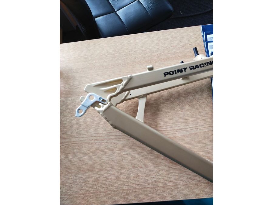 Dirtový rám Vautron 6061, pískový matný