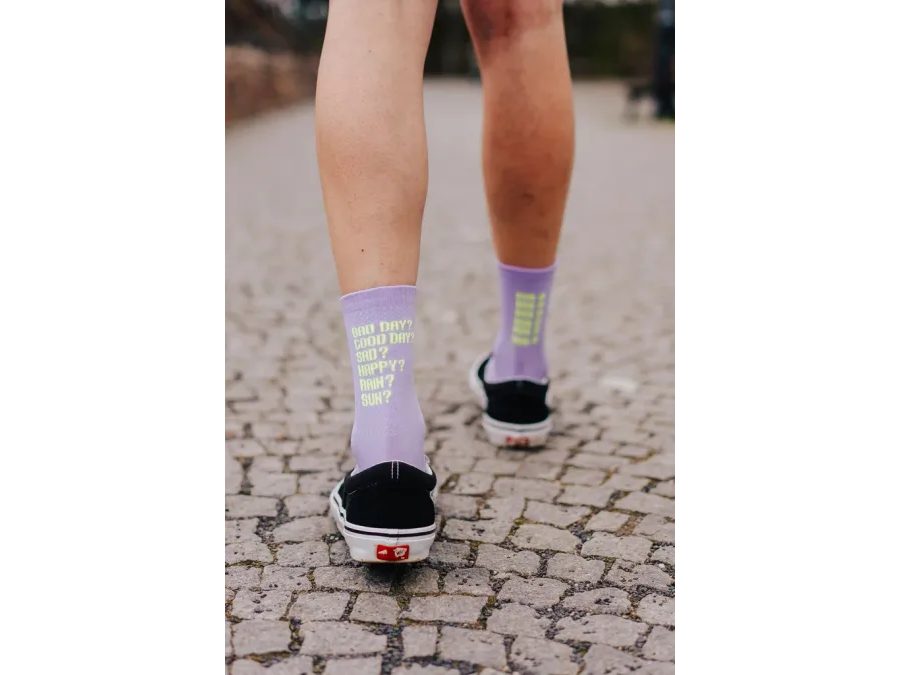 Dlouhé ponožky na kolo Kolo je Láska Bad day, fialová