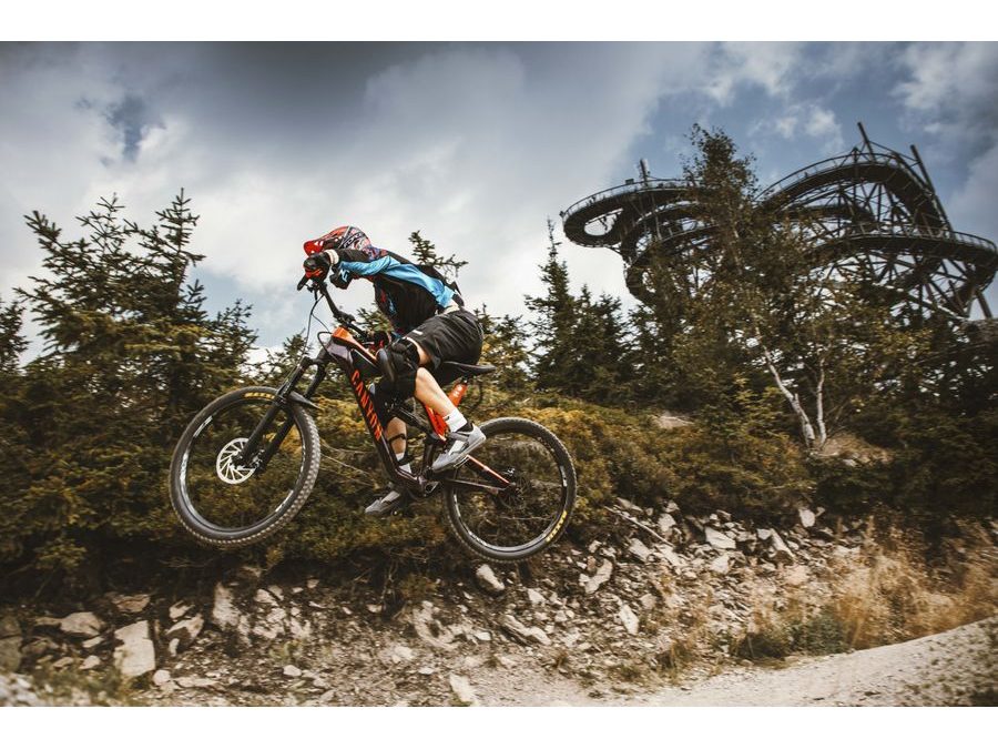 tretry FORCE DOWNHILL FLAT, šedo-černé