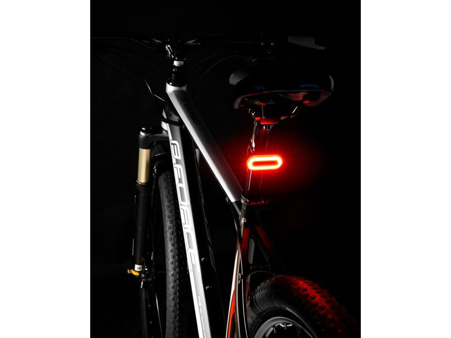 Zadní blikačka FORCE ARC, USB