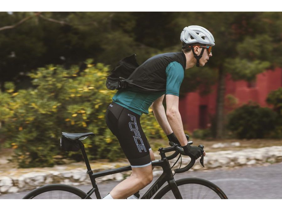 Vesta FORCE VISION, plná záda, černá