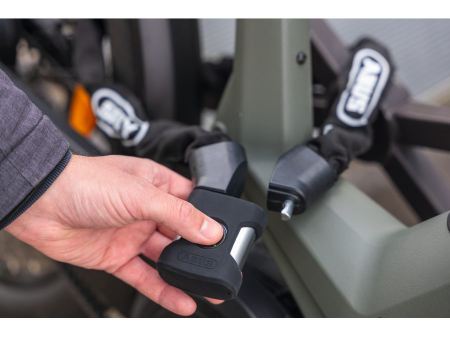 Zámek na otisk prstu ABUS 7807F/110 BK YARDO