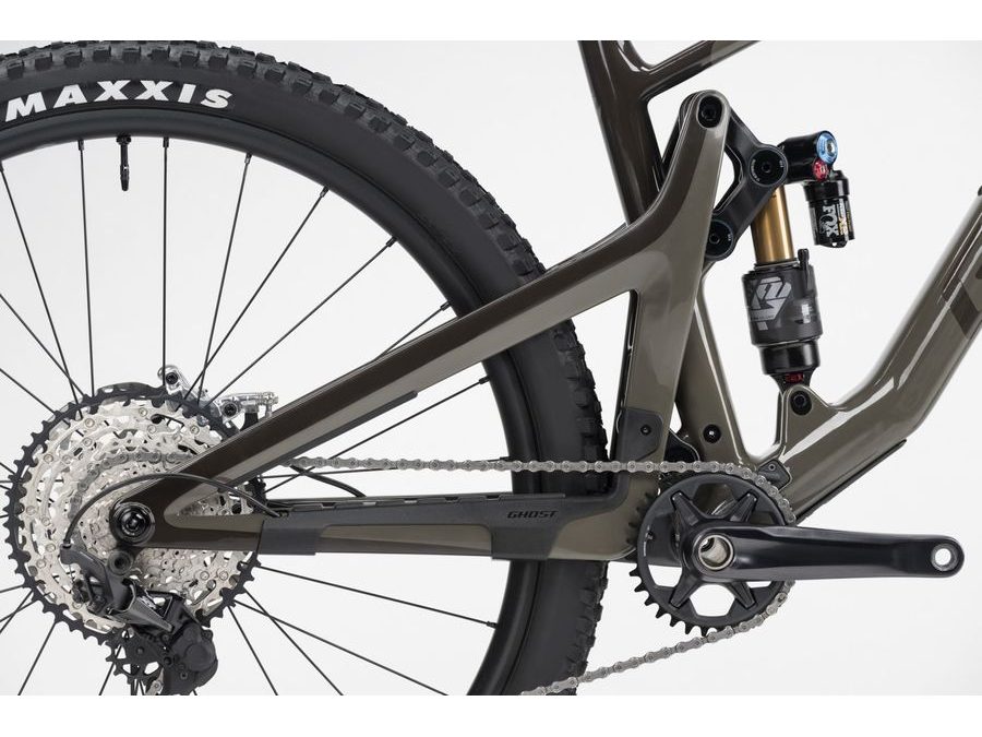 Celoodpružené kolo GHOST Riot AM CF 160/140 Full Party Grey/Brown