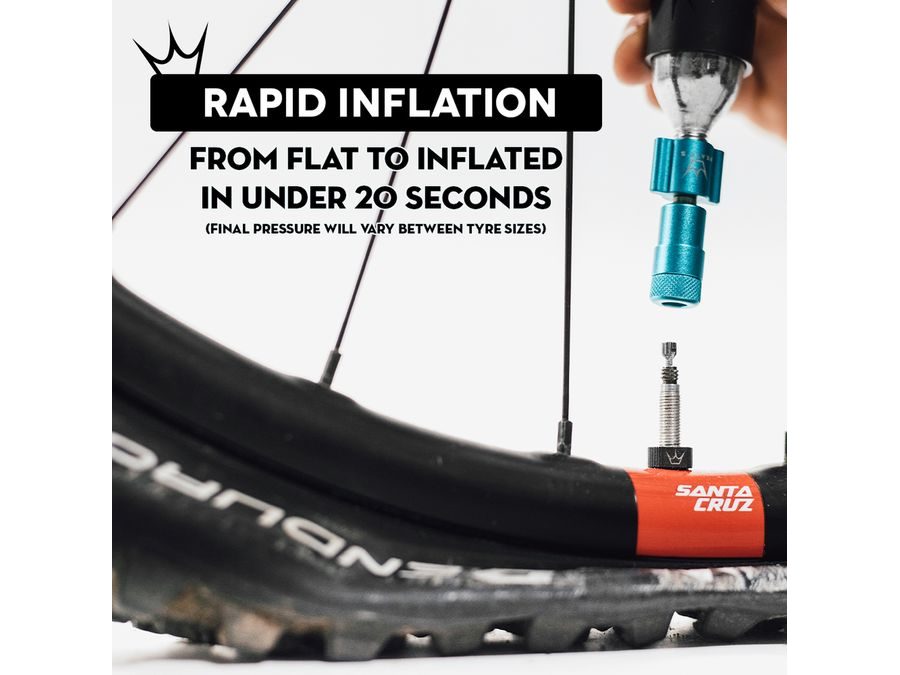 Kit CO2 bombičky a hustilka PEATY'S HOLESHOT CO2 PUMPA + BOMBIČKY 2 KS - MTB (25G) - SILVER