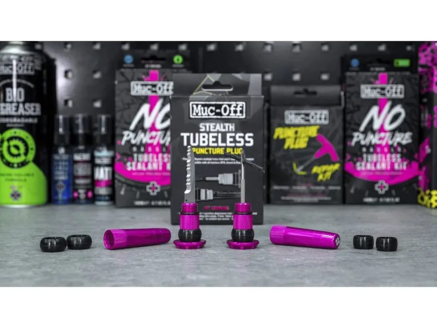 Vychytané zátky do řidítek MUC-OFF STEALTH TUBELESS PUNCTURE PLUG