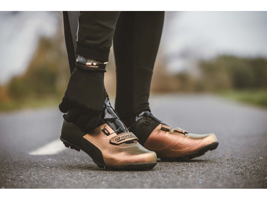 tretry FORCE VIRTUOSO GRAVEL, černo-bronzová