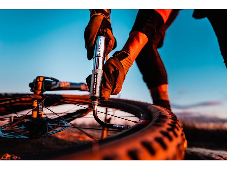 Hustilka LEZYNE PUMP HAND POCKET DRIVE HV LITE GREY GLOSS