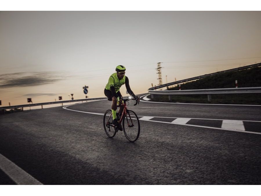 Vesta FORCE WINDPRO, plná záda, fluo