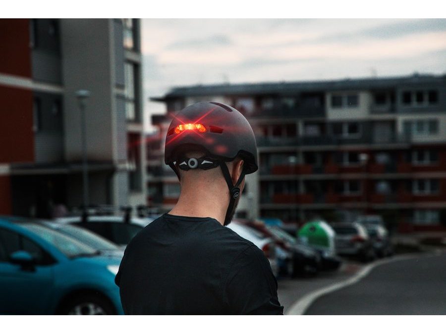 Městská helma FORCE METROPOLIS, černá matná/lesklá, UNI