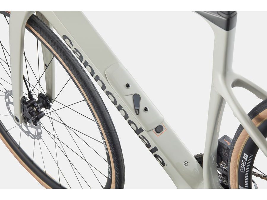 Silniční kolo CANNONDALE SYNAPSE CARBON 4