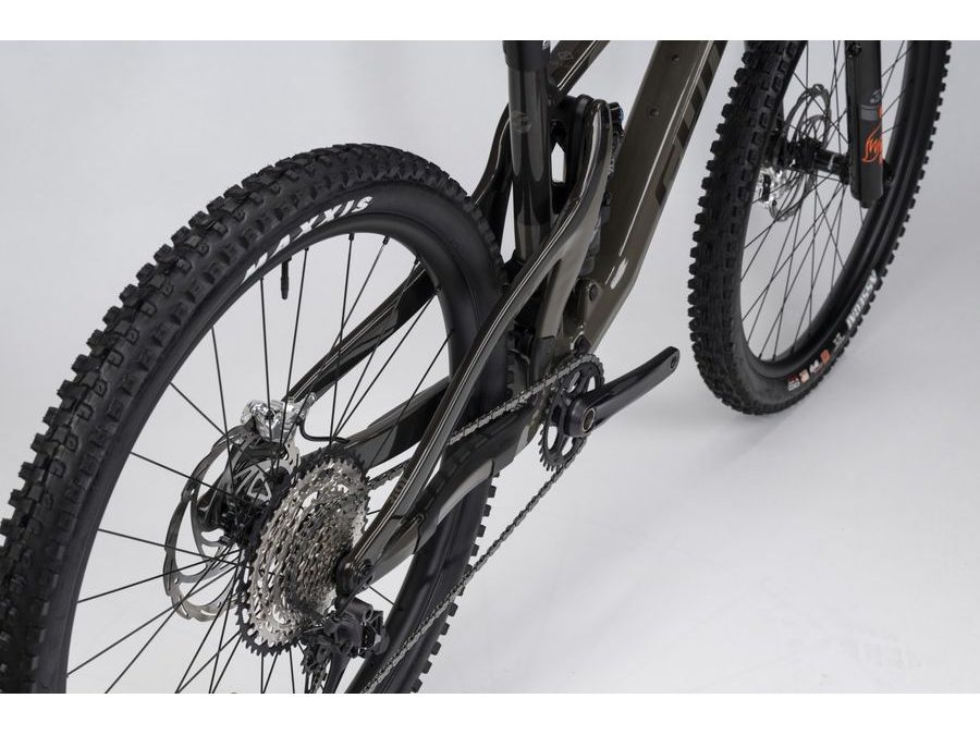 Celoodpružené kolo GHOST Riot AM CF 160/140 Full Party Grey/Brown