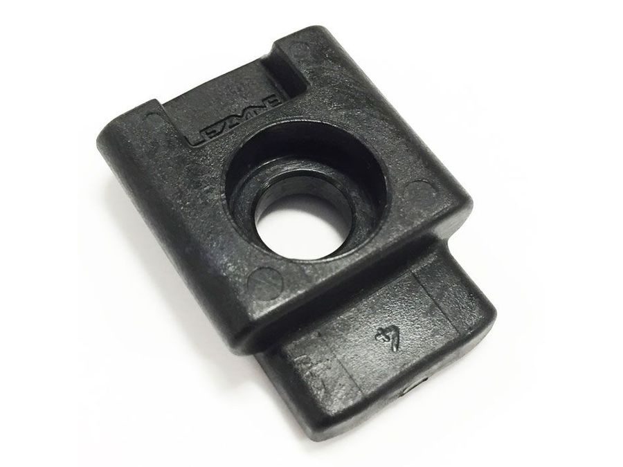 Držák na světlo LEZYNE LIGHT MOUNT LED HANDLE BAR ADAPTER BLACK