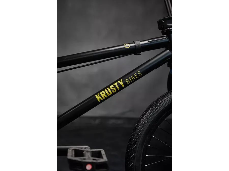 BMX kolo Krusty Bikes 66.0 20" - Černá Polomat 2021