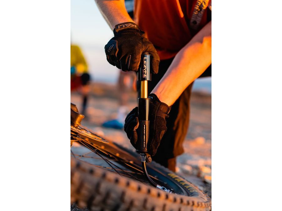 Hustilka LEZYNE PUMP HAND POCKET DRIVE HV BLACK