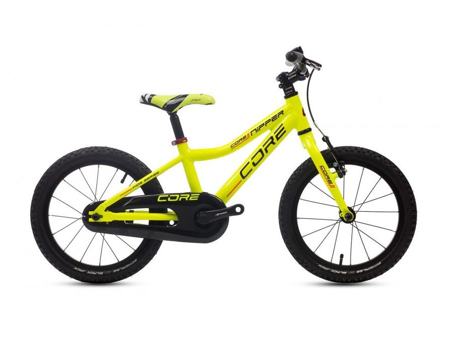 Dětské kolo Core Nipper Al 16", torpédo (6.38kg) - žlutá, odlehčený, pláště Schwalbe BJ 2025
