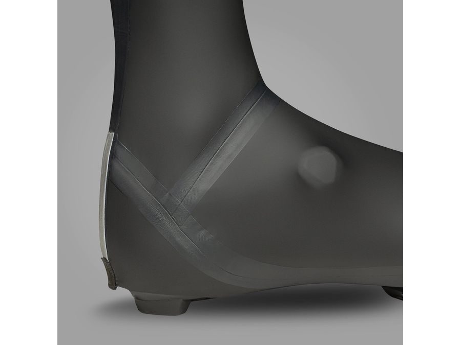 Návleky na tretry AQUA Shield Road