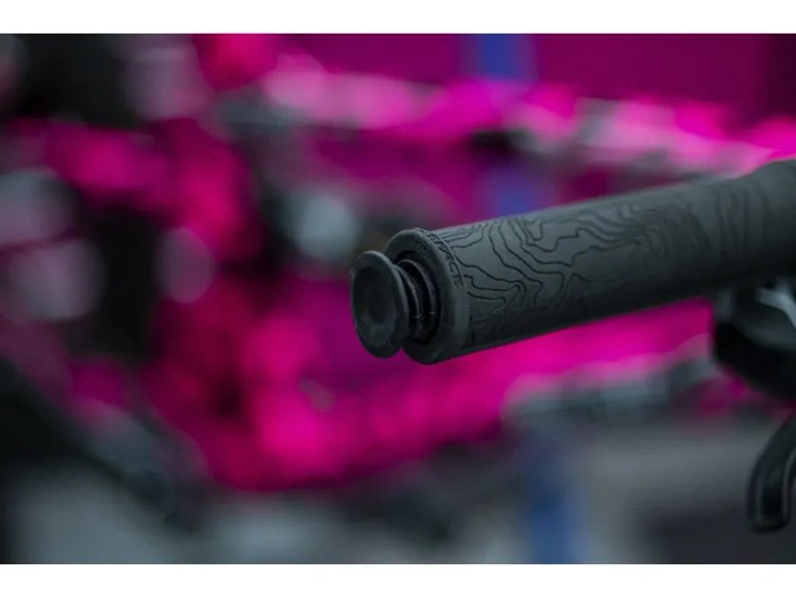 Vychytané zátky do řidítek MUC-OFF STEALTH TUBELESS PUNCTURE PLUG