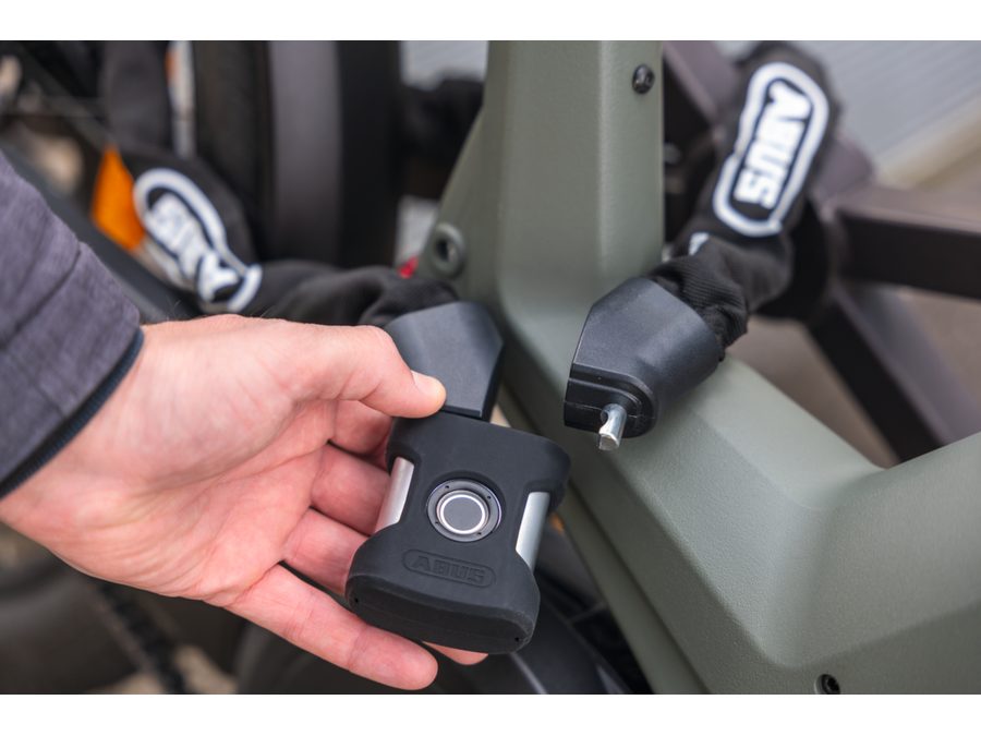 Zámek na otisk prstu ABUS 7807F/110 BK YARDO