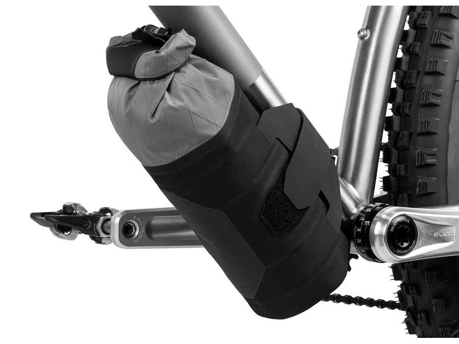 Brašna Apidura NEW Backcountry downtube pack (1,8l)